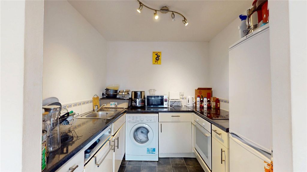 Property photo 2 of 7 Picture No. 01