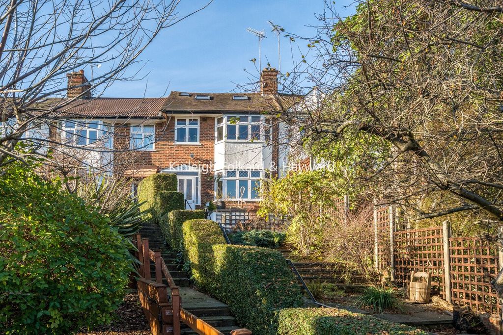 Muswell Hill Place, Muswell Hill, London N10, 3 bed terraced house for ...