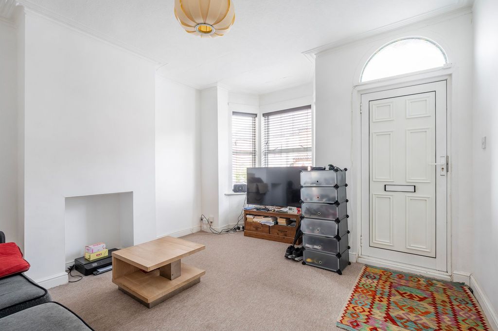 Property photo 3 of 16