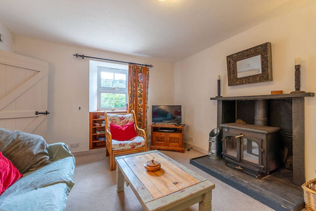 Property photo 2 of 26