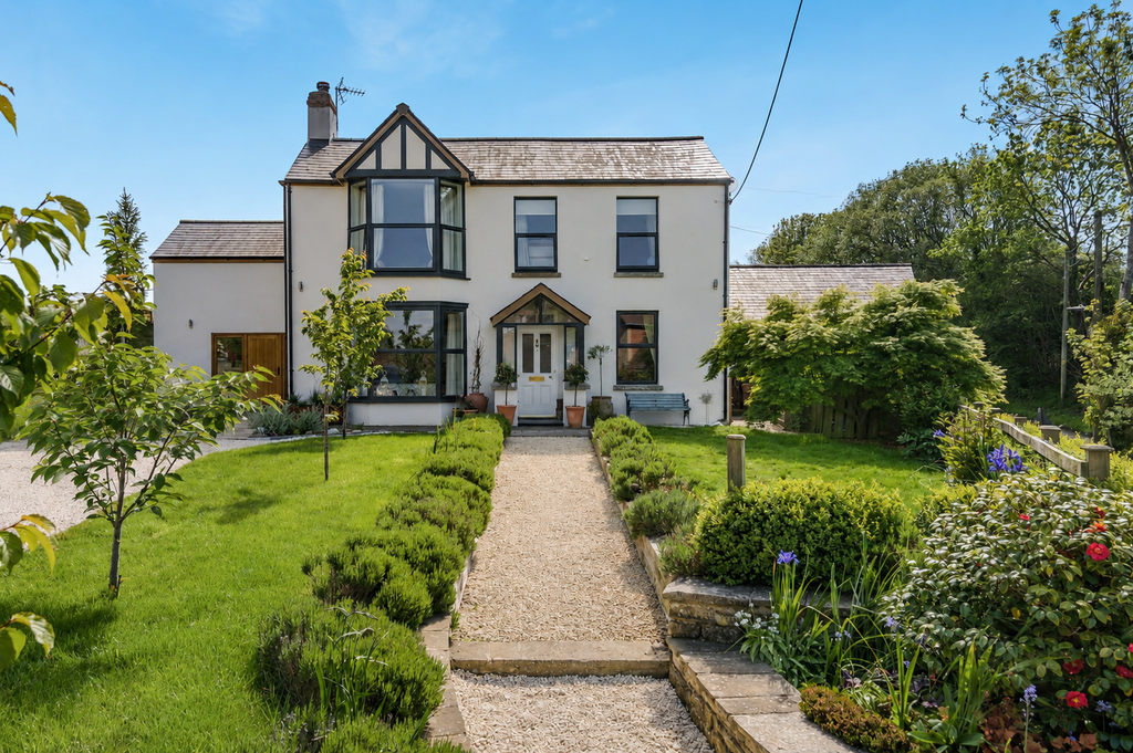 Property photo 1 of 34