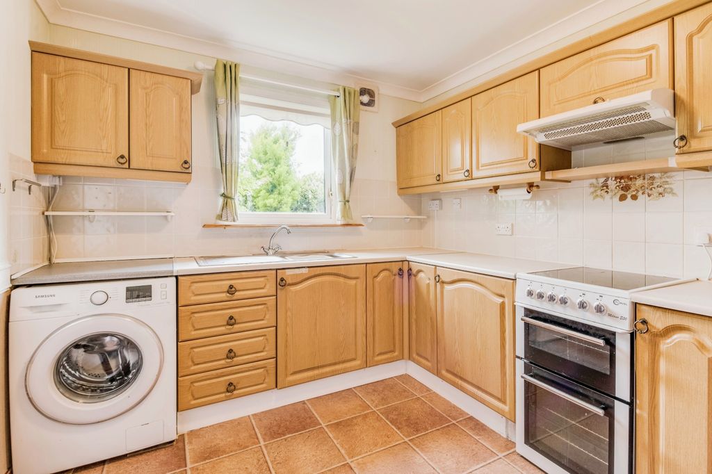 Property photo 3 of 15