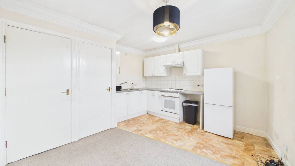 Property photo 1 of 6 5129430