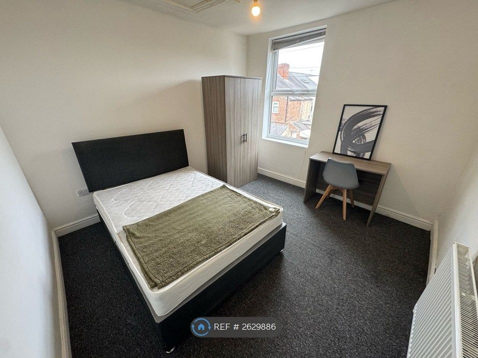 Property photo 2 of 11