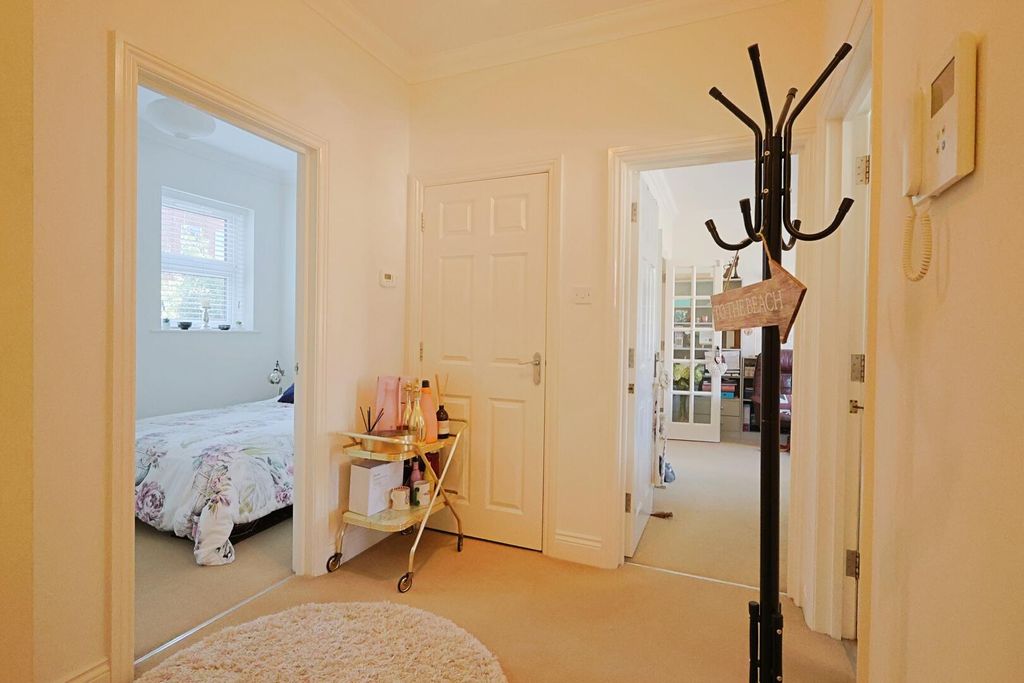 Property photo 3 of 20 Hallway