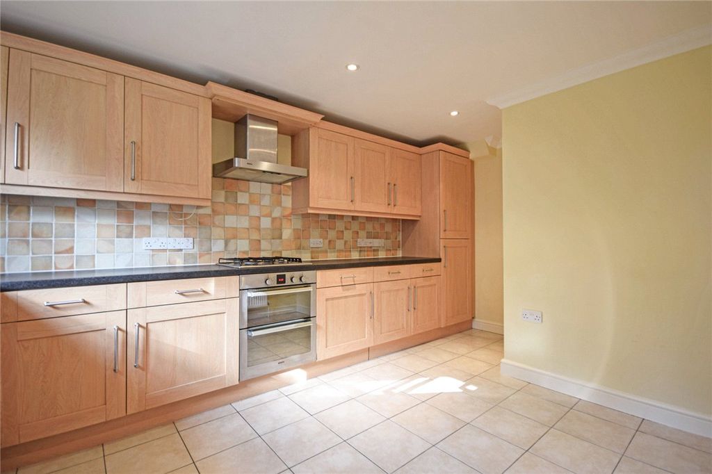 Property photo 3 of 11 Picture No. 26