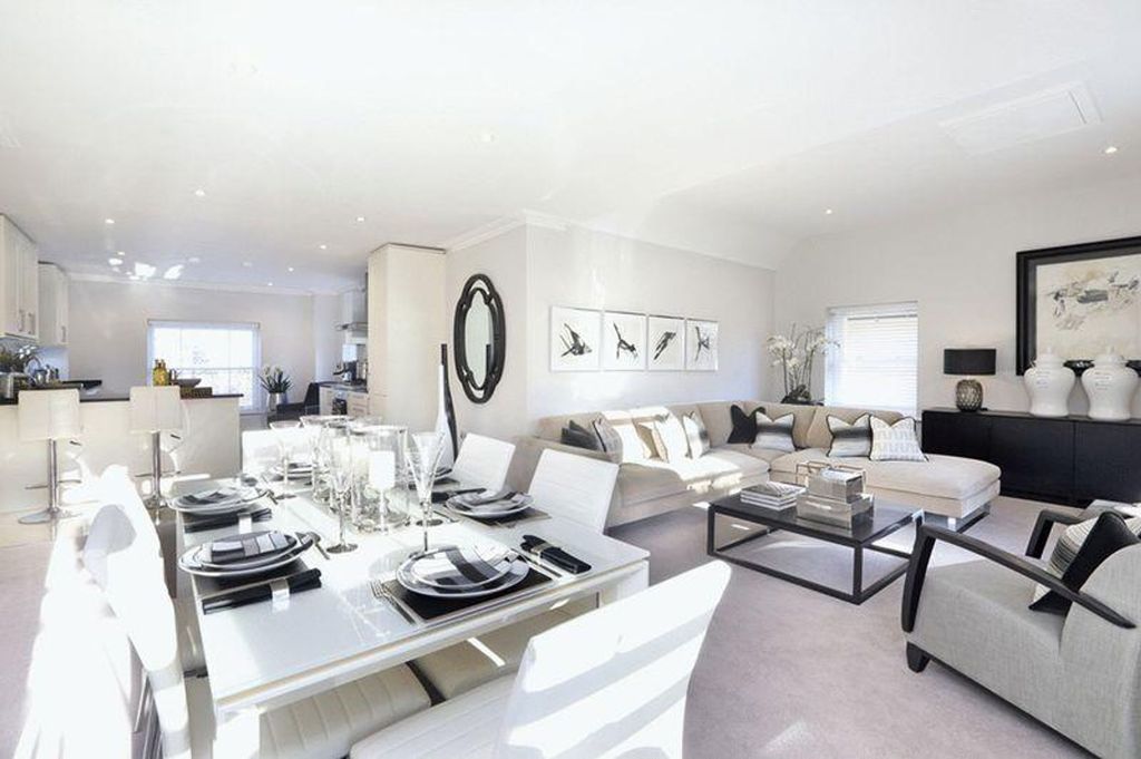 Property photo 2 of 11 The Old Hotel, The Approach, Bookham Grange