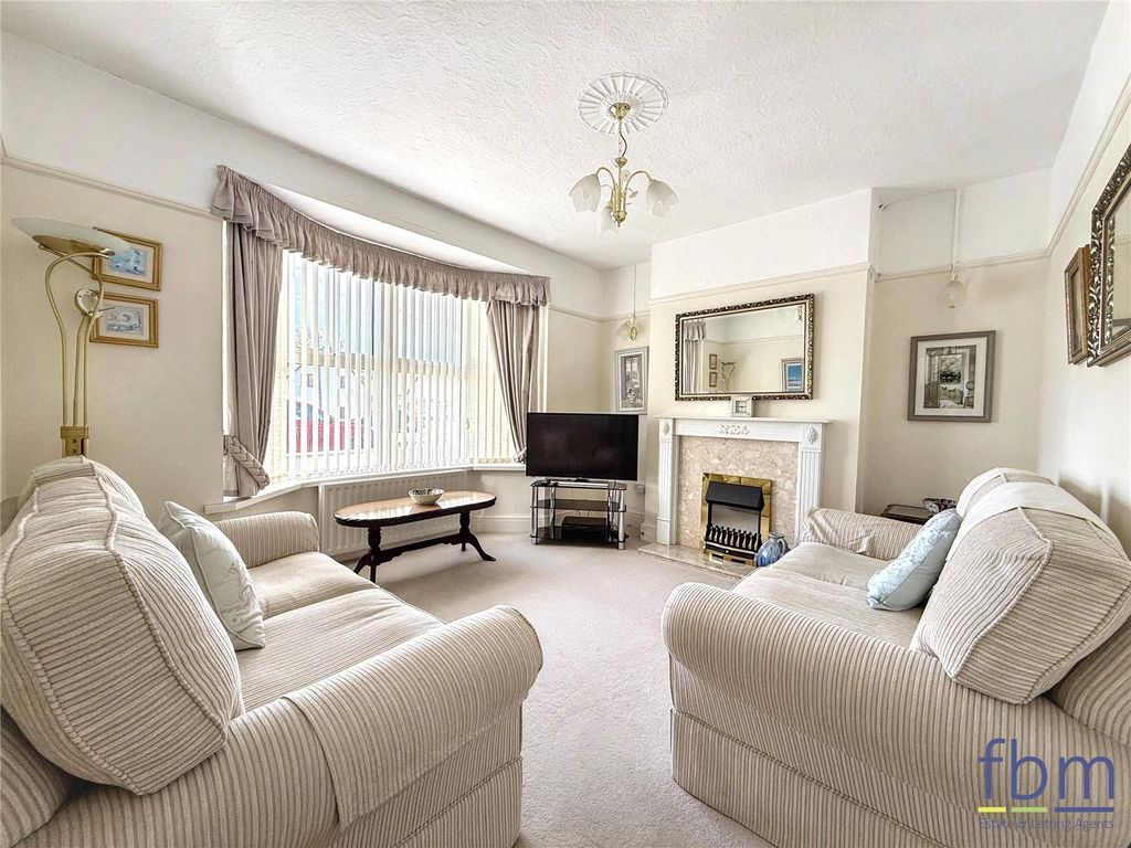 Property photo 3 of 14 Picture No. 09