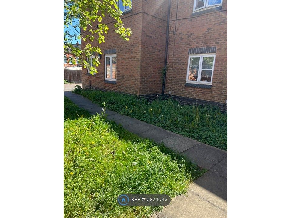 Property photo 2 of 8