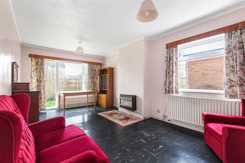 Property photo 2 of 19