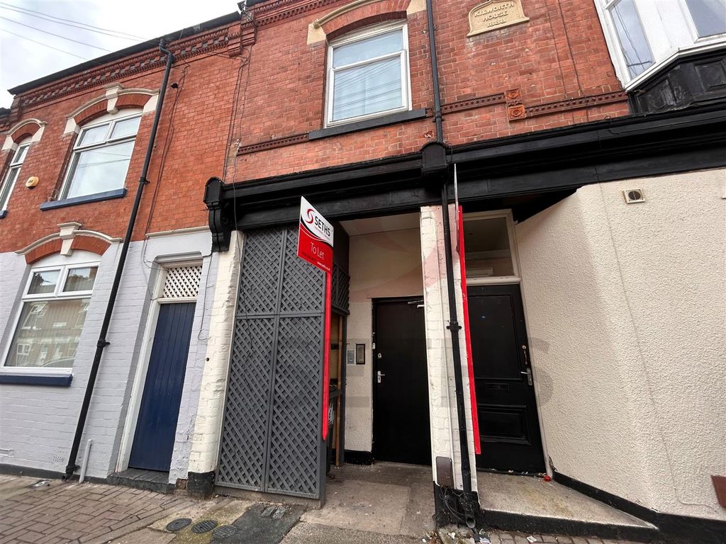 Property photo 1 of 9 Front Exterior