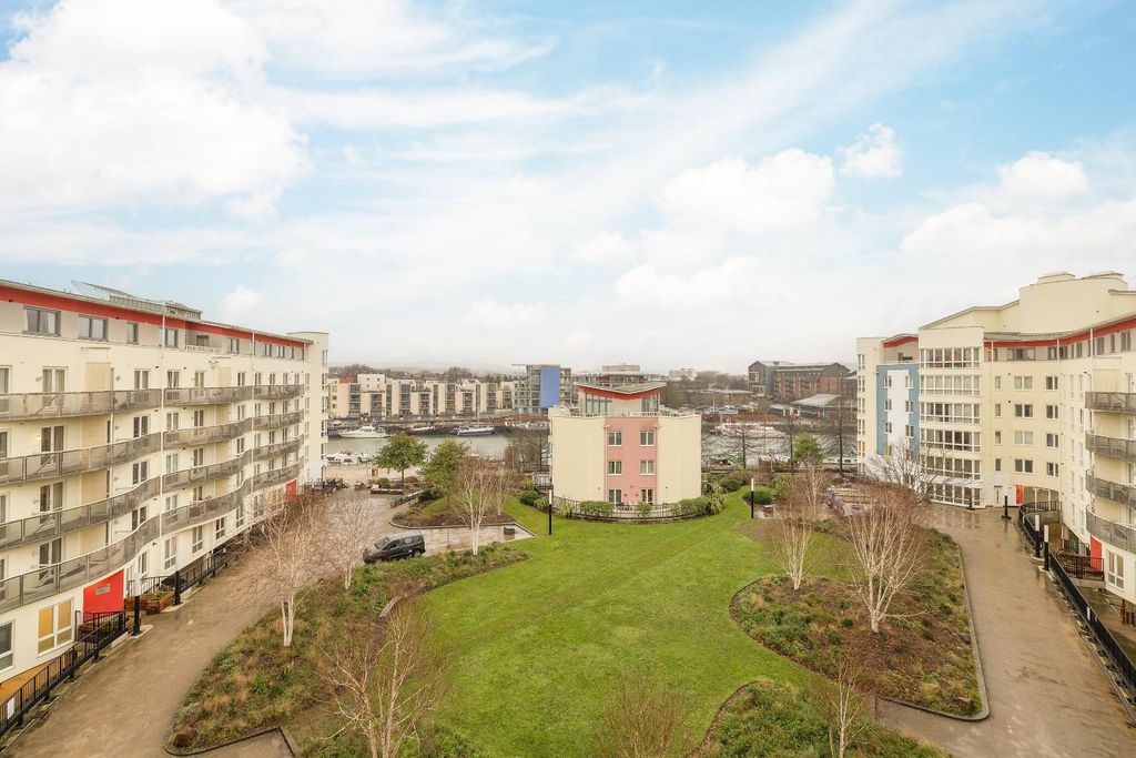 Property photo 2 of 11 Char6014.Jpg