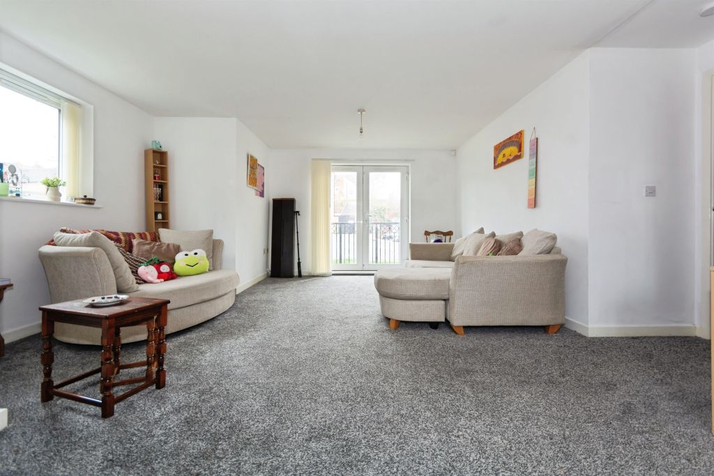 Property photo 2 of 20