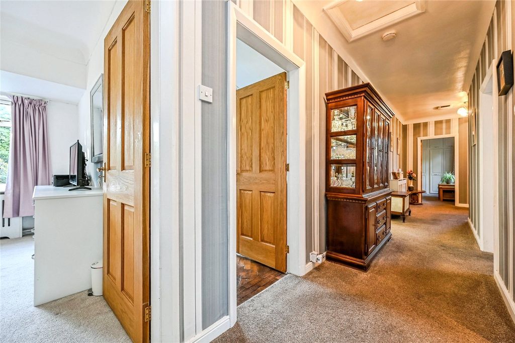 Property photo 3 of 20 Picture No. 06