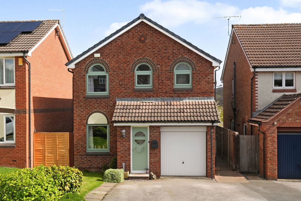 Property photo 1 of 29