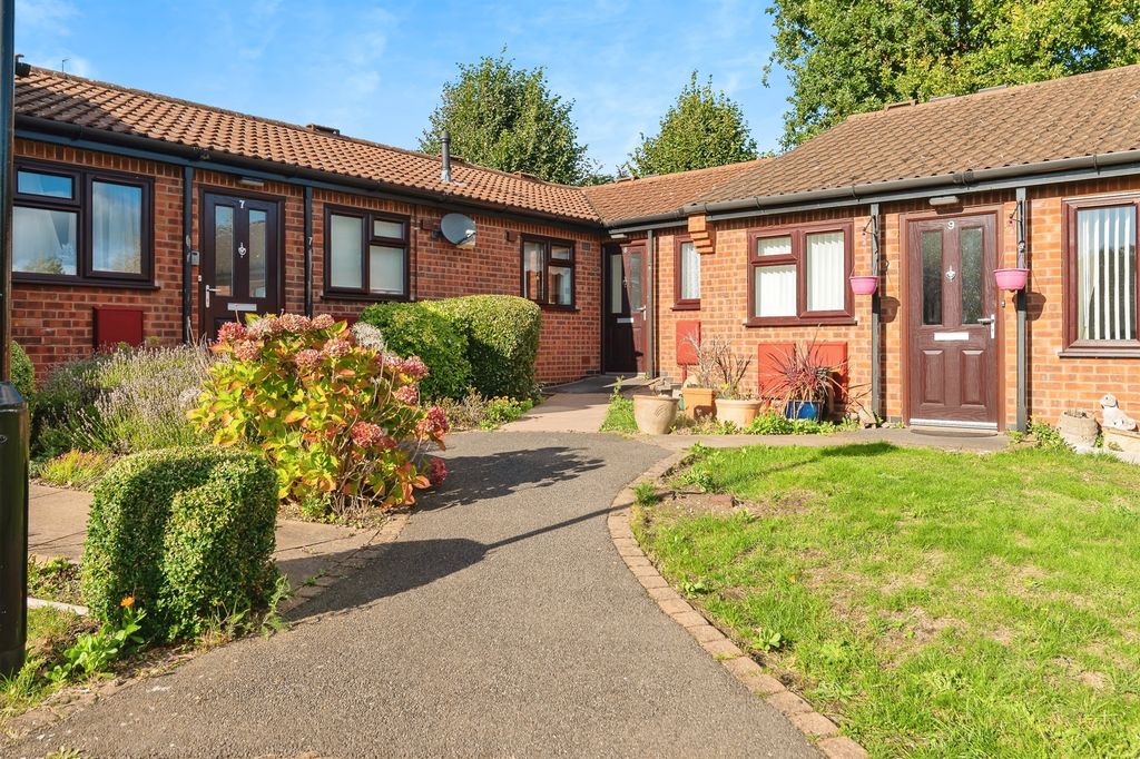 Property photo 1 of 17