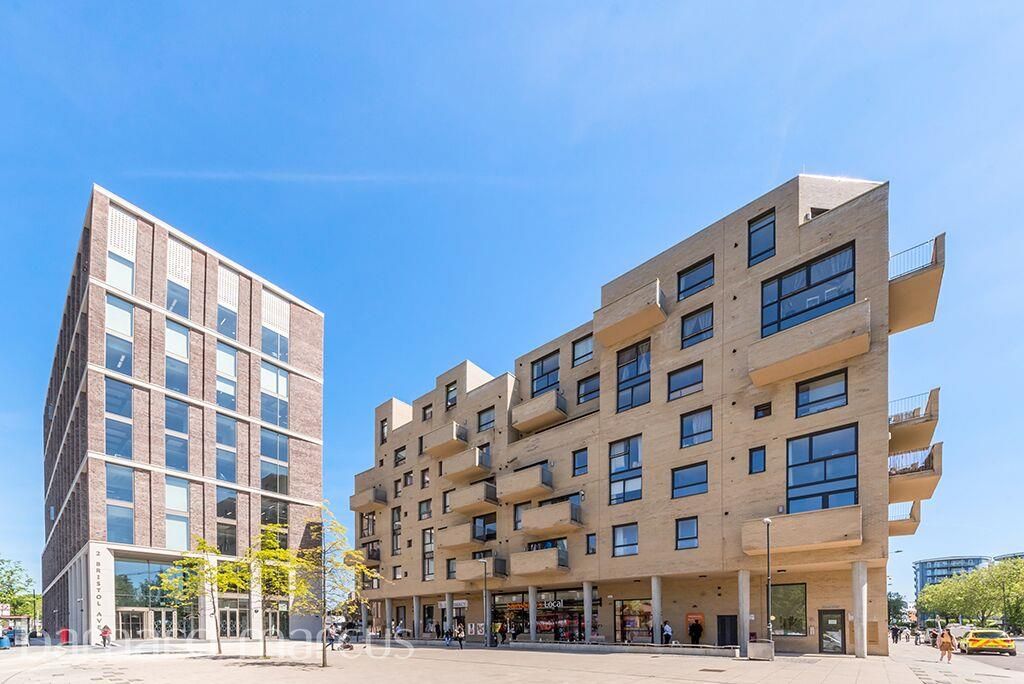 Property photo 3 of 8 Front