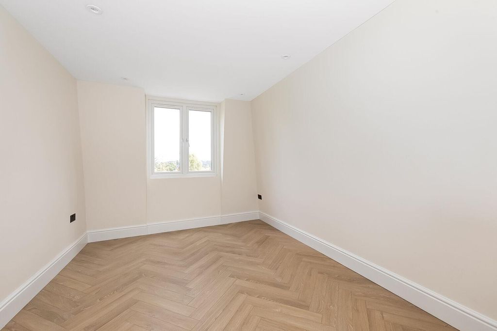 Property photo 3 of 11 R2A0010-7-1500x1000.Jpg