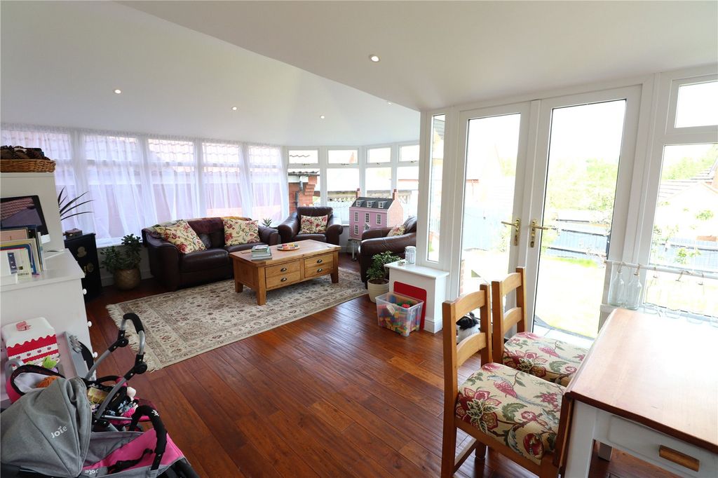 Property photo 3 of 39 Picture No. 13