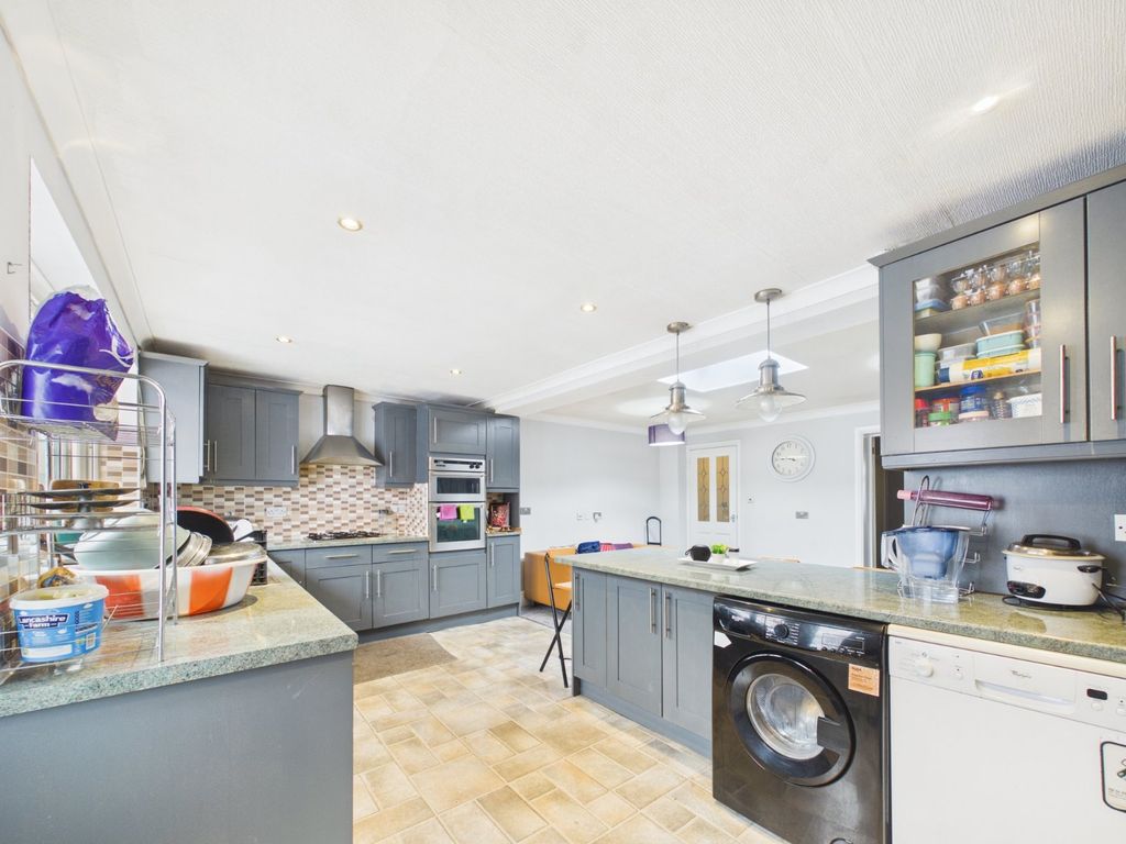 Property photo 2 of 17 Picture No. 01