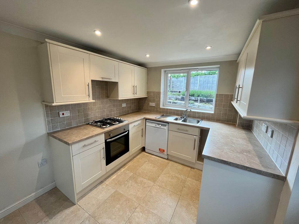 Property photo 3 of 11 Image