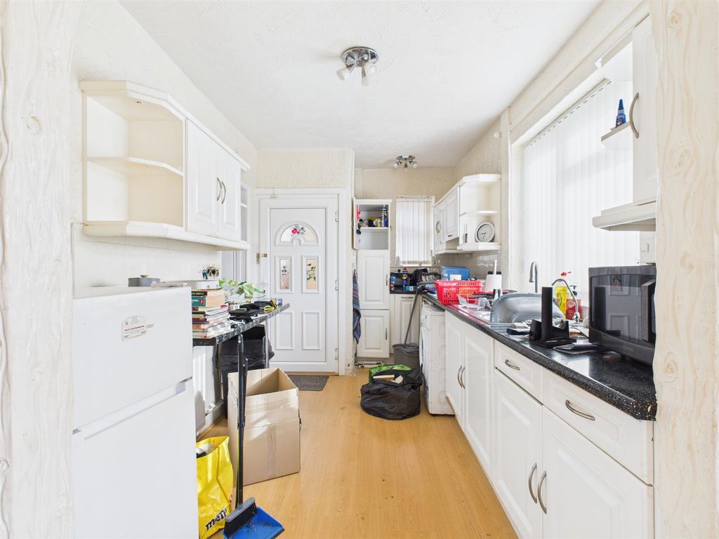Property photo 2 of 14 Cam01931G0-Pr0313-Still015.Jpg