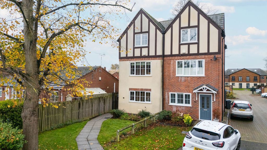 Property photo 1 of 27