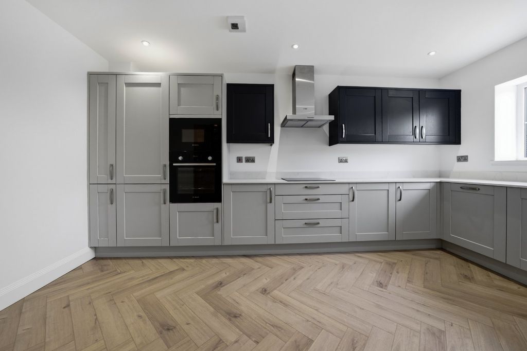 Property photo 2 of 10 Picture No. 09