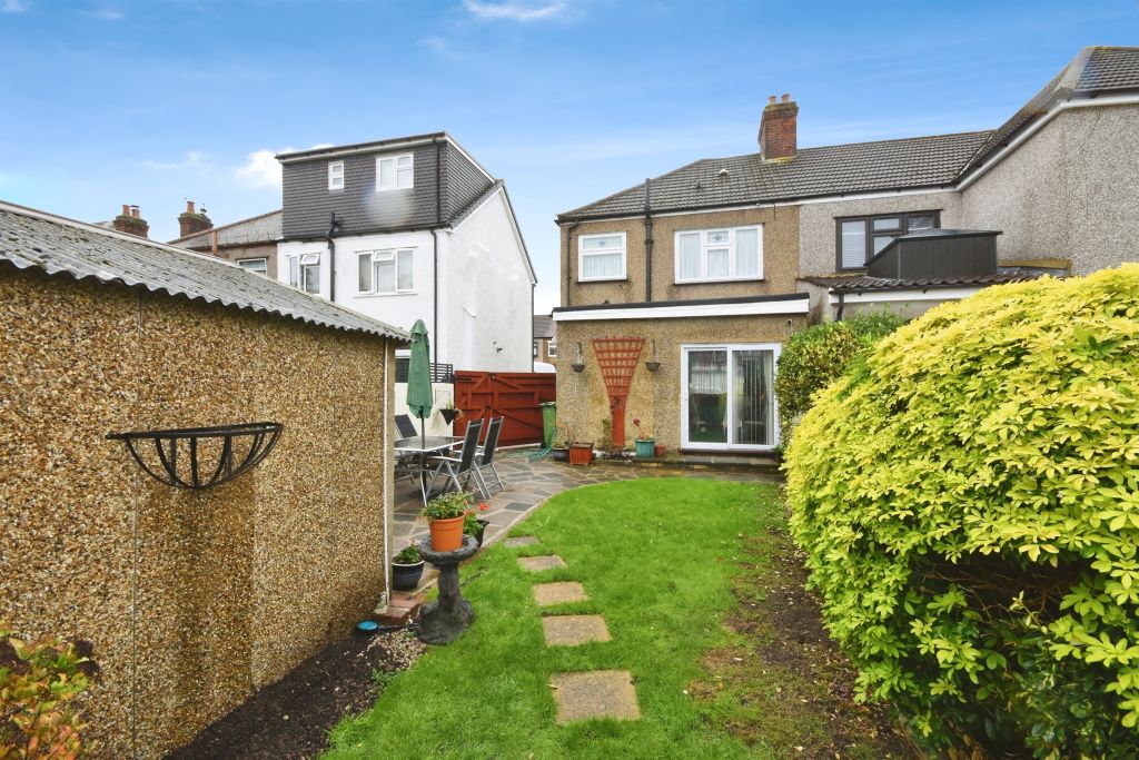 Property photo 3 of 15