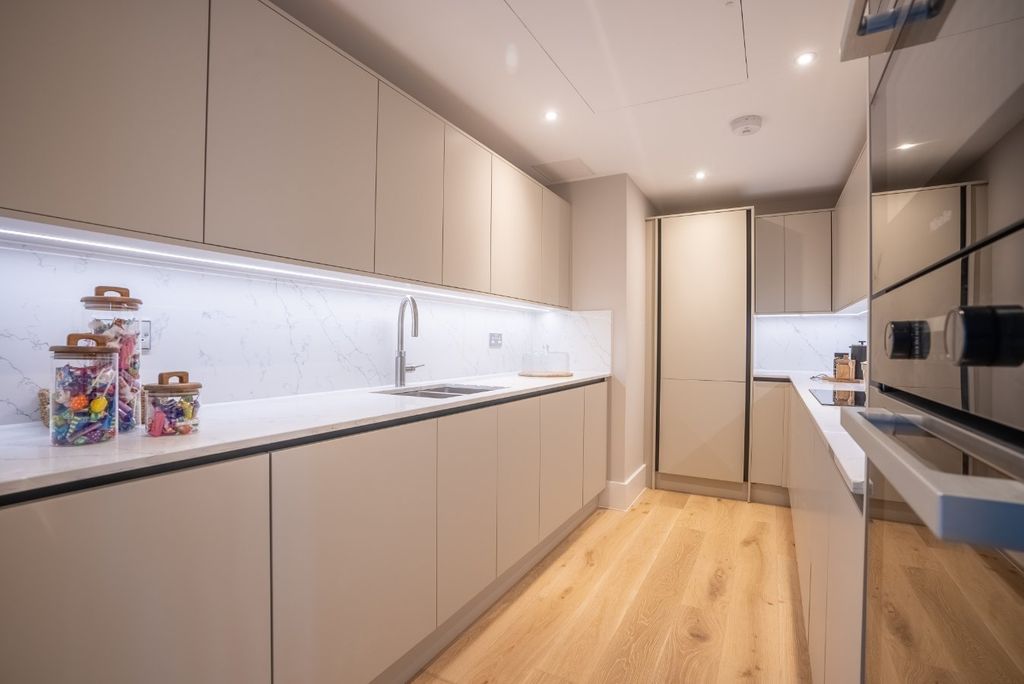 Property photo 3 of 9 Picture No. 08