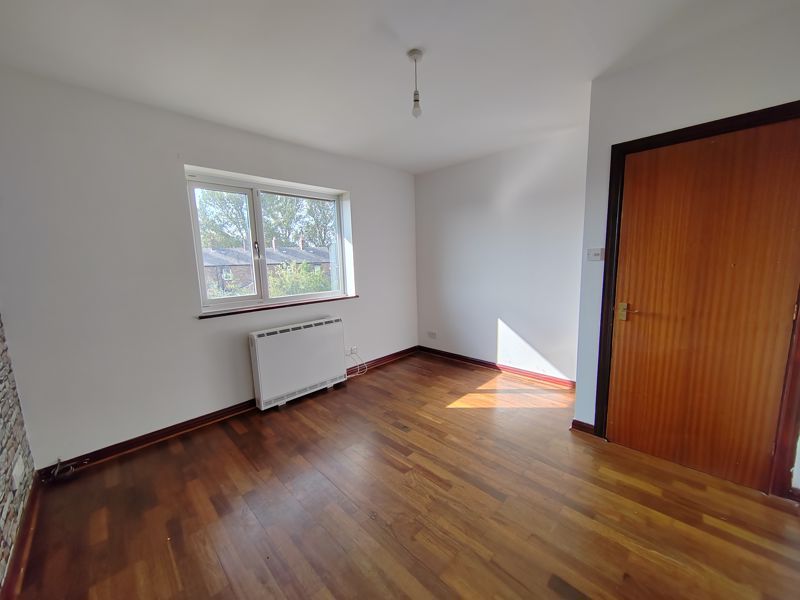 Property photo 3 of 11 Photo 3