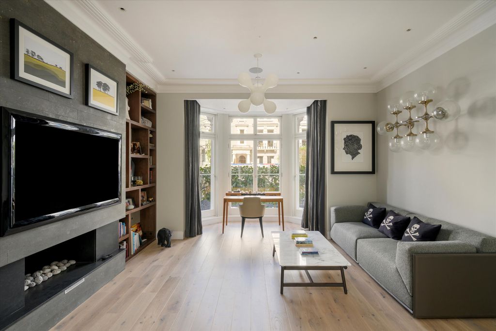 Elgin Crescent, London W11 photo 4