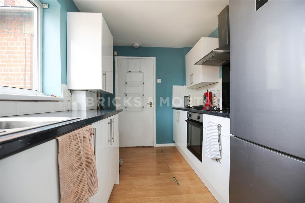 Property photo 2 of 8 Eyfav0Qwxegya2Djwtexka.Jpg