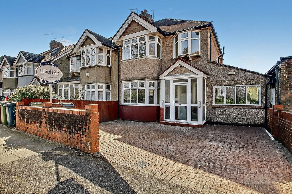 Property photo 1 of 21