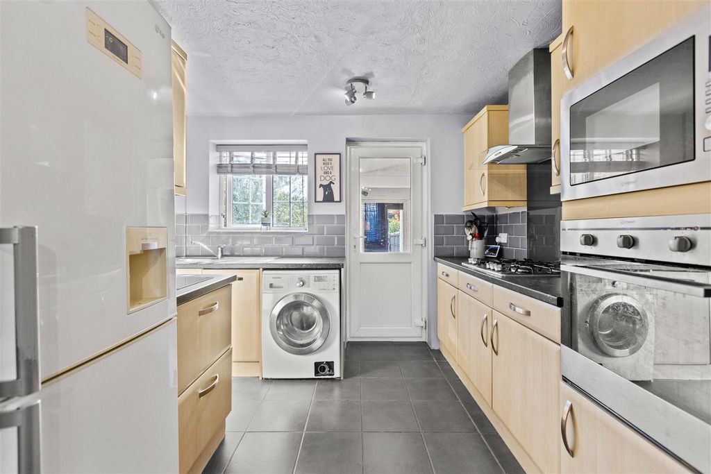 Property photo 3 of 16 Img_5370.Jpg