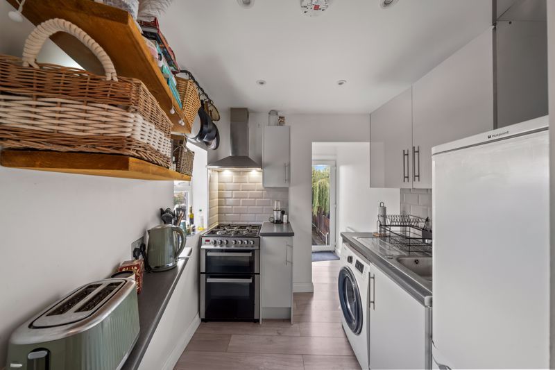 Property photo 3 of 10 Photo 9