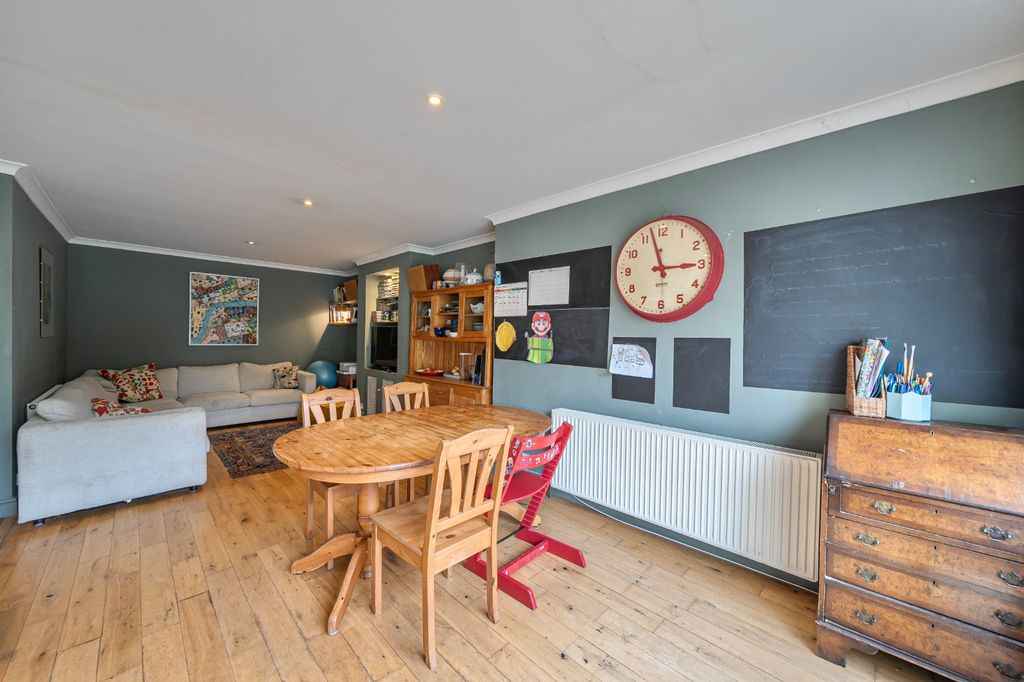 Property photo 3 of 15 Picture No. 21