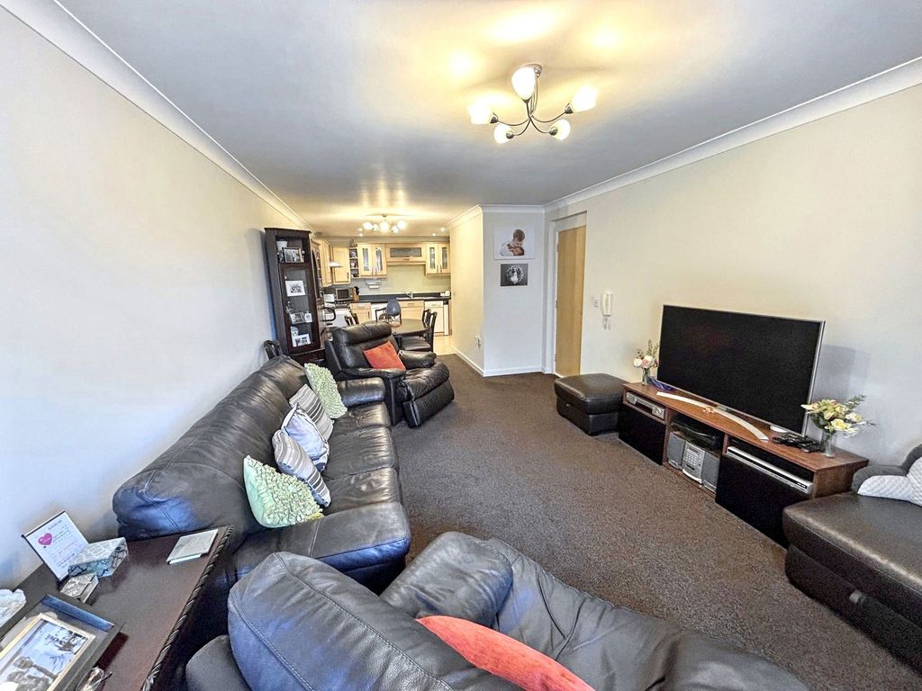 Property photo 3 of 20