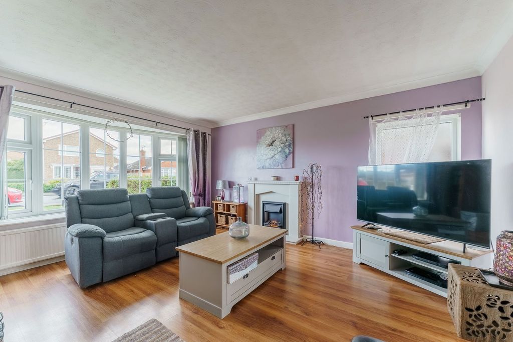 Property photo 2 of 24