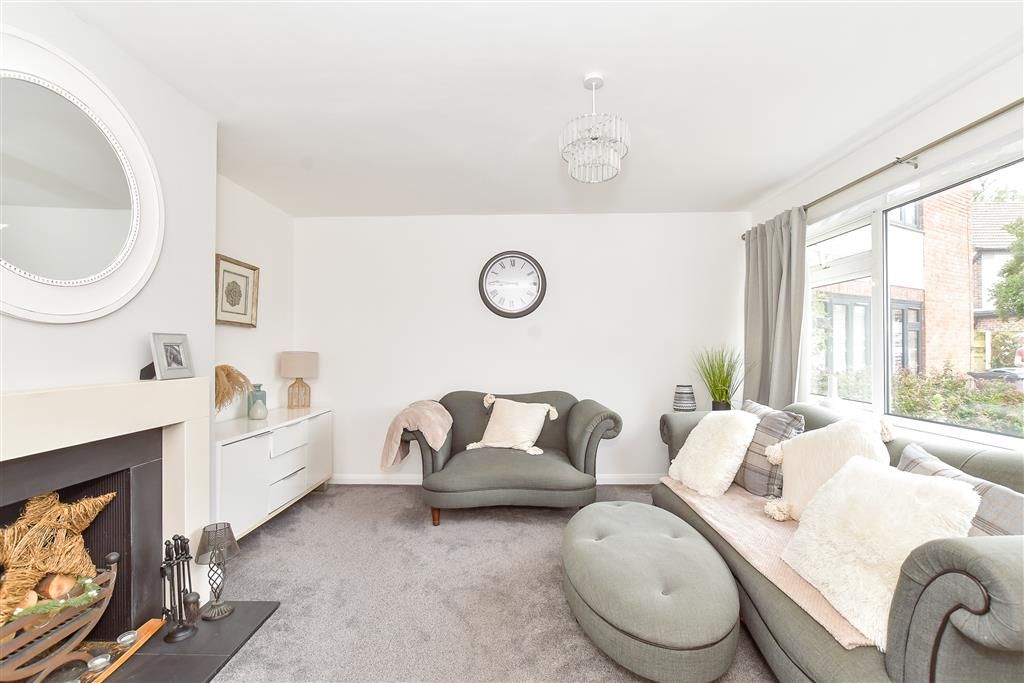 Property photo 1 of 15 Sitting Room