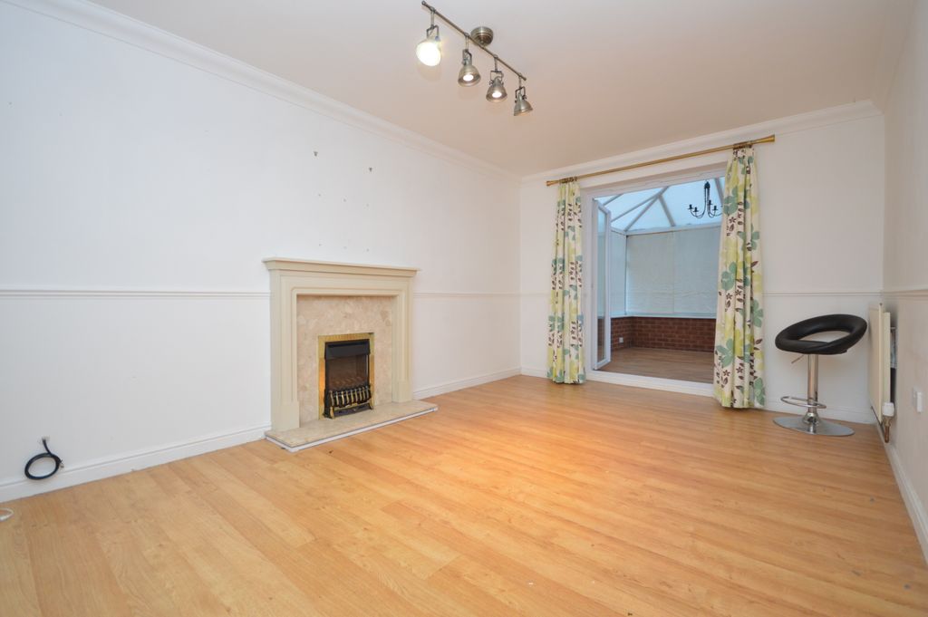 Property photo 3 of 8 Living Room