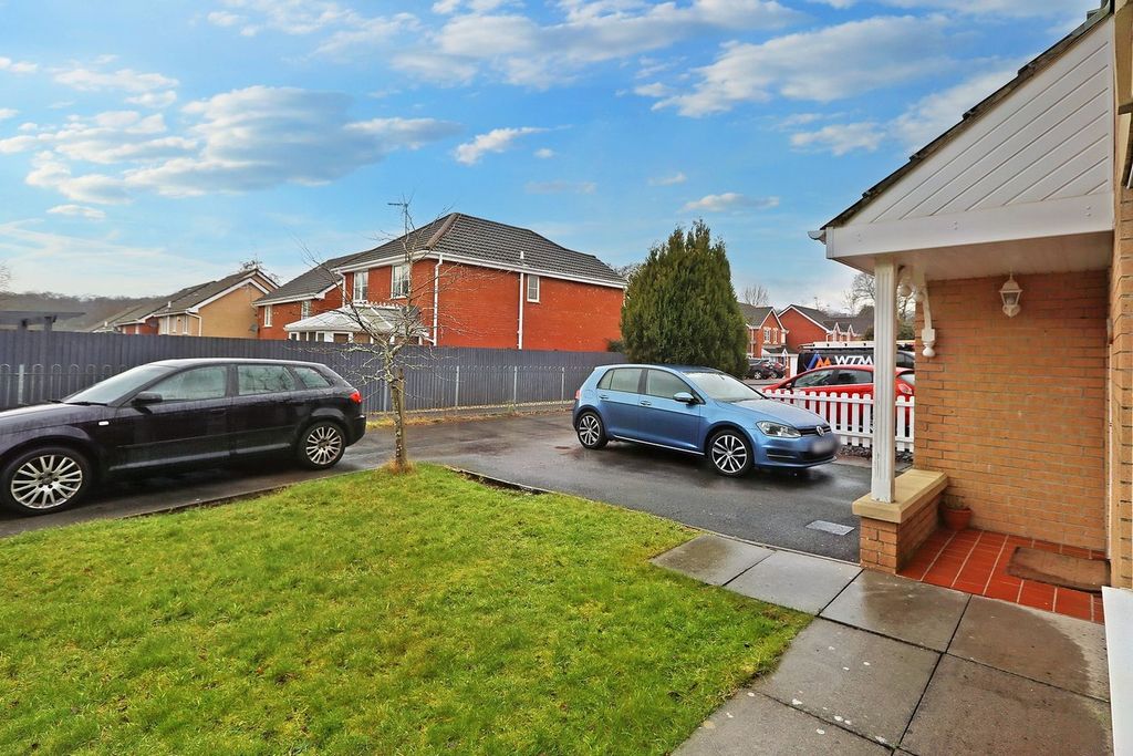 Property photo 3 of 30