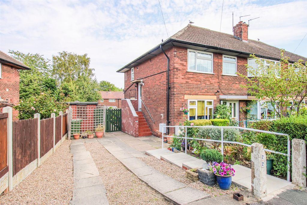 Property photo 1 of 11