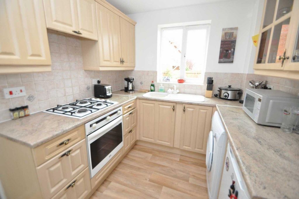 Property photo 2 of 9 Cullompton Seddons