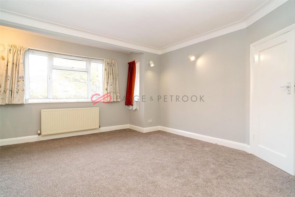 Property photo 3 of 16 Picture No. 09