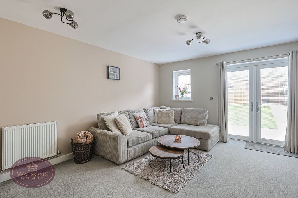 Property photo 3 of 23