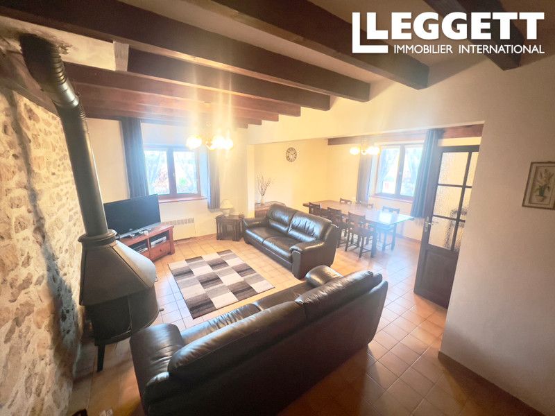 Property photo 2 of 10