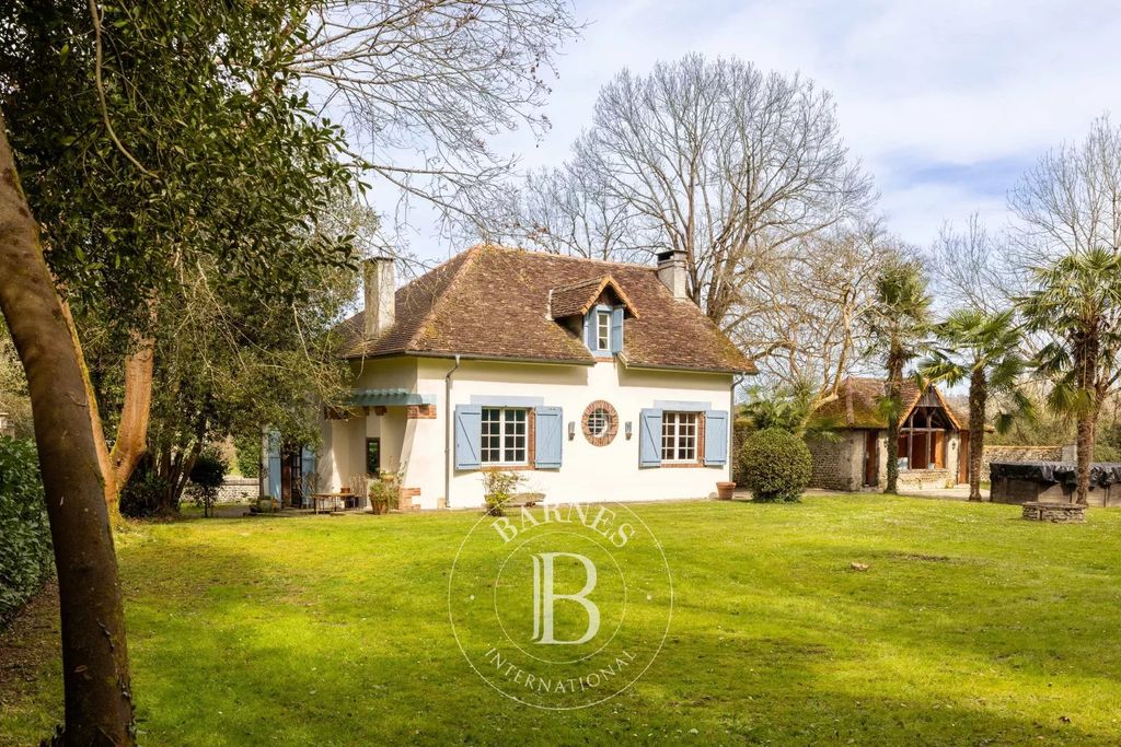 Property photo 2 of 12