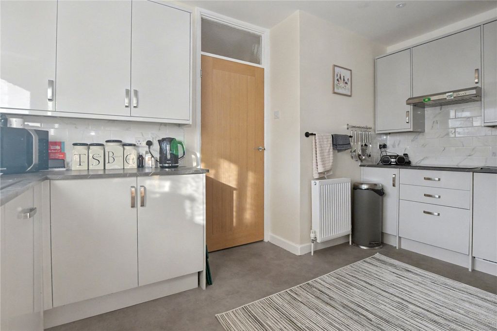 Property photo 3 of 22 Picture No. 04