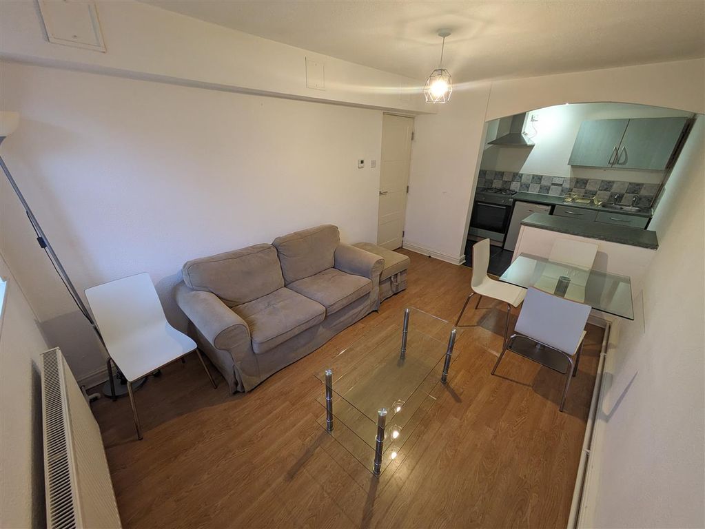 Property photo 3 of 7